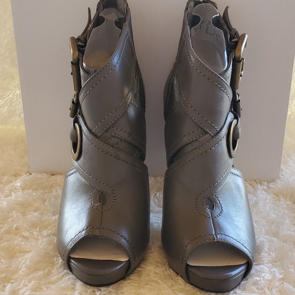 Booties - Picture 6 of 7